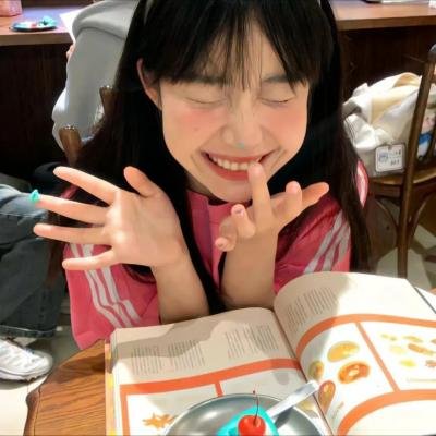 食人喜剧演员封面